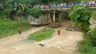 Seorang Kakek Hanyut Saat Cari Kayu Bakar di Sungai Celeng Bantul