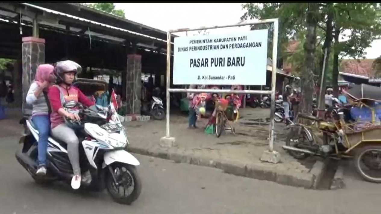 Pandemi Covid-19, Disdagperin Kabupaten Pati Gagal Capai Target Pendapatan
            - galeri foto