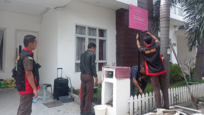 Cari Bukti Tersangka Korupsi, Kejari Kabupaten Bogor Geledah Rumah Artis Irwansyah 