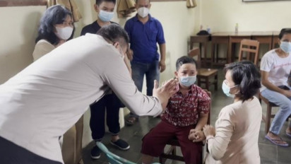 Vaksinasi Perdana untuk Anak Usia 6-11 Tahun di Medan Dimulai