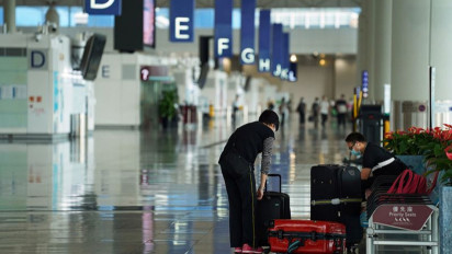 Hong Kong Tangguhkan Penerbangan Transit dari 150 Negara Selama Satu Bulan