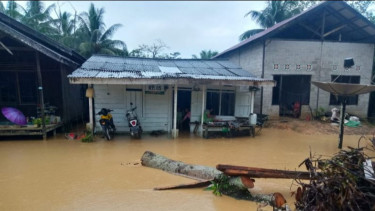 Stasiun Meteorologi Kaltim Imbau Warga Waspadai Dampak Hujan Petir
