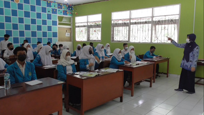 PTM 100 Persen di Sleman, Guru Belum Vaksin Dilarang Mengajar