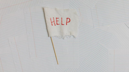 "Gaslighting", Kekerasan Psikis dalam Hubungan Tak Sehat