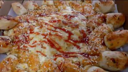 Beda! Ini Sensasi Renyahnya Pastry Pizza