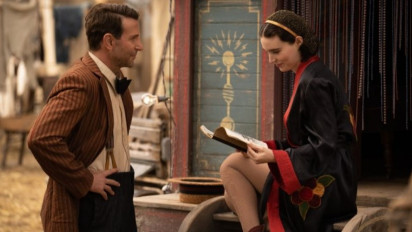 Film "Nightmare Alley" yang Dibintangi Bradley Cooper dan Cate Blanchett, Tayang di Bioskop Mulai 19 Januari 2022