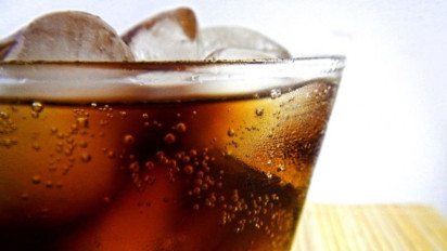 Kenali Tujuh Resiko Akibat Seringnya Minum Soda