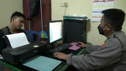 Nekat Buat Laporan Palsu, Polisi Tangkap Seorang Pria di Lampung Diduga Gelapkan Uang Kantor untuk Judi Online