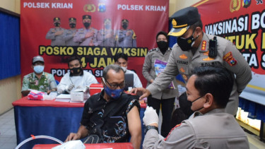 Antisipasi Penyebaran Omicron, Vaksinasi Booster Lansia di Sidoarjo Dikebut