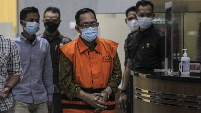 Ditetapkan KPK Jadi Tersangka, MA Berhentikan Hakim & Panitera PN Surabaya