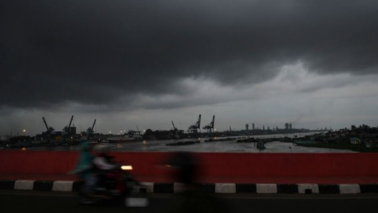 Cuaca Ekstrem, BMKG: Sembilan Kabupaten Sumsel Waspadai Hujan Lebat Disertai Petir
            - galeri foto