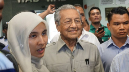 Mahathir Mohamad Kembali Dilarikan ke Institut Jantung Negara Malaysia
