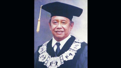 Guru Besar Fakultas Kedokteran Universitas Indonesia (FKUI) dr. H. Ali Sulaiman Meninggal Dunia