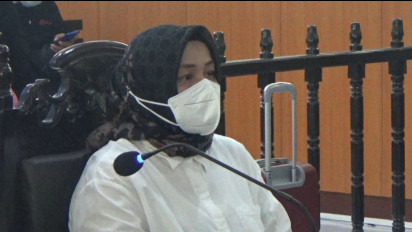 Bupati Kolaka Timur Andi Merya Nur Jalani Sidang Perdana Kasus OTT KPK di Pengadilan Negeri Kendari