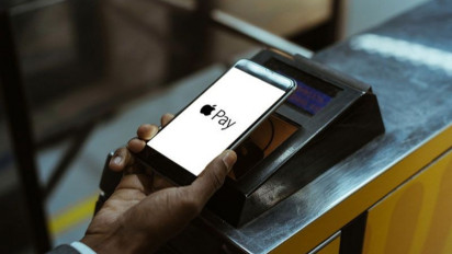 Tak Patuhi Aturan Apple Didenda Rp81 Miliar