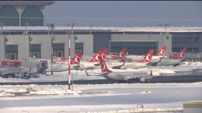 Bandara Istanbul Turki Kembali Beroperasi Setelah Sempat Ditutup Akibat Badai Salju