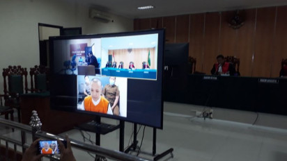 Sopir Vanessa Angel Jalani Sidang Tanpa Kuasa Hukum