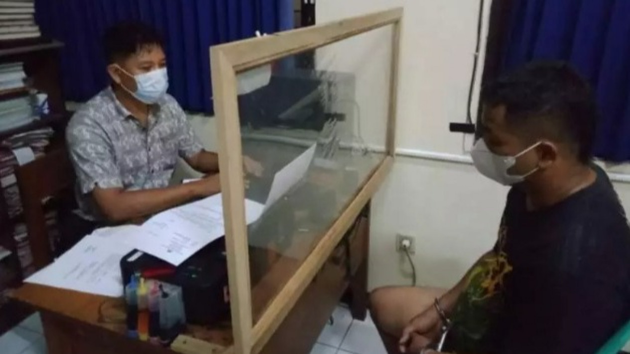 Maling Duit Kasir Toko di Banyumas, Pelaku Disergap Pedagang Ayam Goreng
            - galeri foto