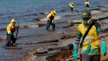 Tumpahan Minyak Terus Menyebar, Pantai Thailand Ditetapkan Sebagai Area Bencana