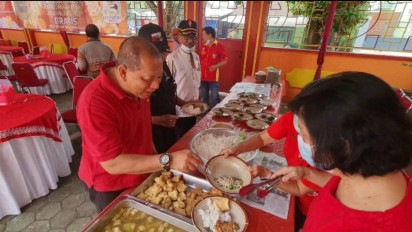Perayaan Imlek, Kelenteng di Pati Buka Warung Makan Gratis untuk Warga