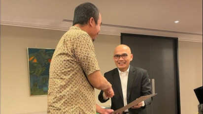 Panitia Pembangunan Masjid Indonesian Islamic Centre di London, Menutup Program Wakaf Mozaik