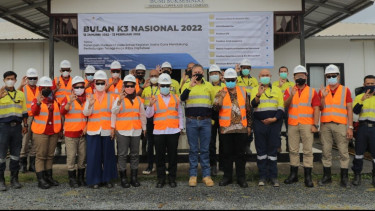 Peringati Bulan K3 Nasional, Gubernur Jatim Beri Penghargaan Nihil Kecelakaan Kerja atau Zero Accident
