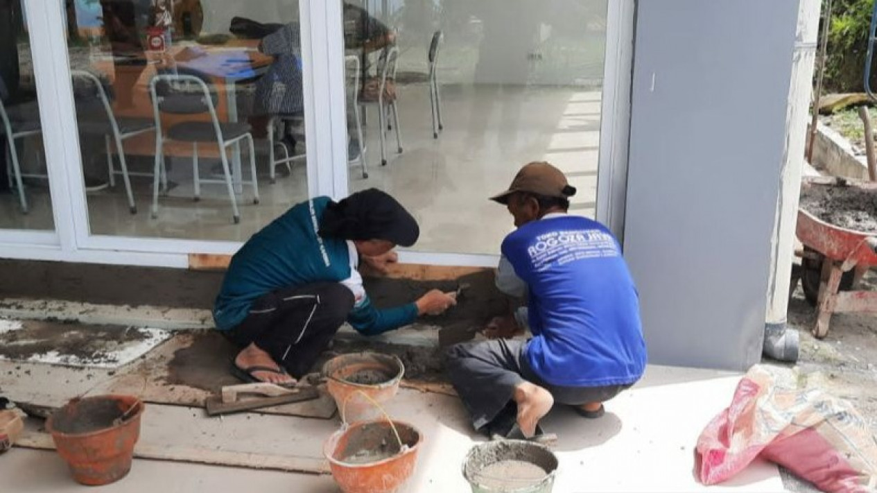 SMA Tawangmangu Mulai Diperbaiki Oleh Kontraktor
            - galeri foto