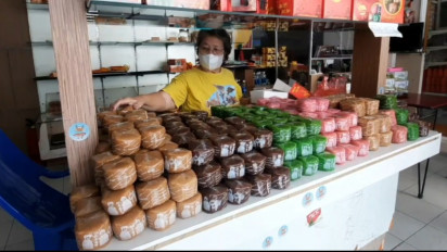 Jelang Imlek, Perajin Kue Keranjang di Kudus Ramai Pesanan