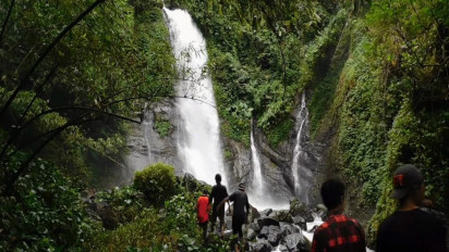 Air Terjun Siangin di Purbalingga, bak AC Raksasa yang Membelah Bukit