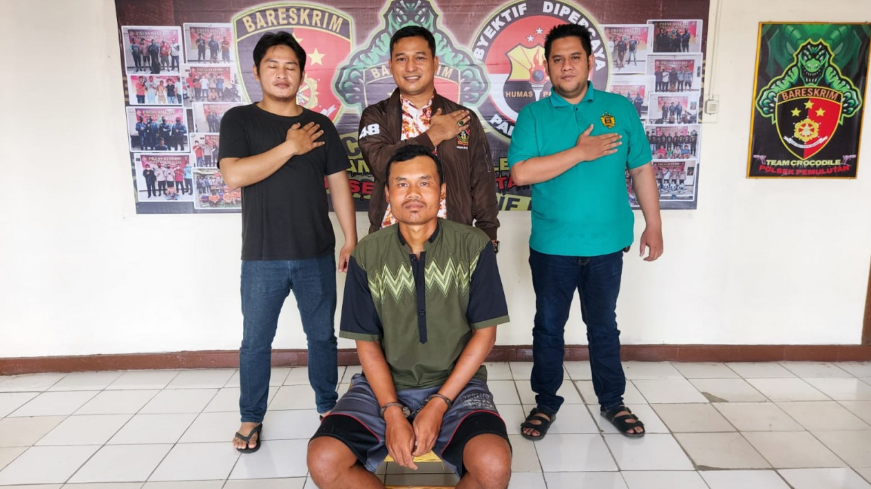 Cemburu Buta, Seorang Istri Nyaris Tewas Ditangan Suami Sendiri
            - galeri foto