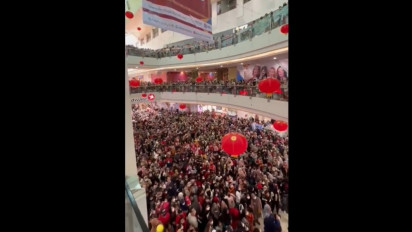 Viral Lautan Manusia Tonton Barongsai di Mal Bandung, Epidemiolog: Akal Sehat Kita Diuji