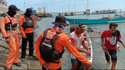 26 Jam Hanyut Dengan 2 Sampan, Saido Ditemukan Selamat