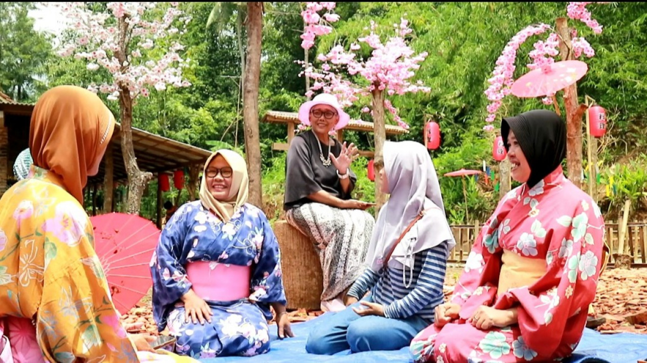 Ayok Datang ke Desa Ninja di Kebumen! Kita Serasa Berada di Negeri Sakura.
            - galeri foto