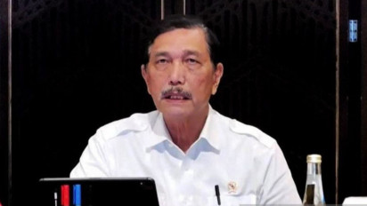 Menko Luhut Minta Lansia Tak Keluar Rumah Sebulan ke Depan