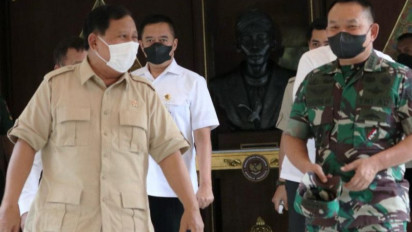 Menhan Prabowo Tegaskan Pemerintah Dukung Pengembangan Alutsista TNI AD