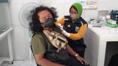 Waspada Omicron, Seluruh Awak Media di Probolinggo Raya Wajib Vaksin Booster
