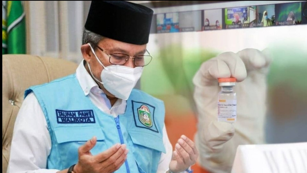 Walikota Parepare Taufan Pawe Dan Istri Terpapar Virus Covid-19
            - galeri foto