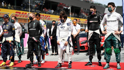 Ajang Formula 1 Musim Ini Tiadakan Seremoni Berlutut Jelang Balapan Memerangi Rasisme