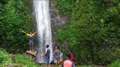 Pesona Air Terjun Banyulawe Setinggi 100 Meter di Lereng Pegunungan Muria Pati