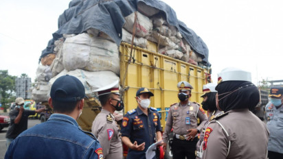 Satgas Tindak Truk Over Loading Melintas di Purbalingga