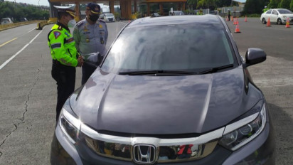 Dalam 2 Jam, 253 kendaraan Diputarbalikkan di Gerbang Tol Pasteur Bandung