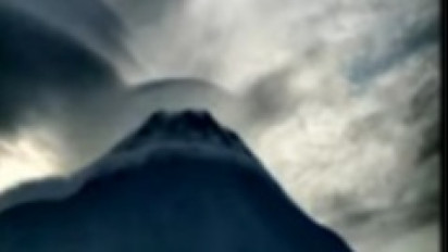 Dalam 12 Jam, Gunung Merapi Luncurkan Guguran Lava Pijar 18 Kali