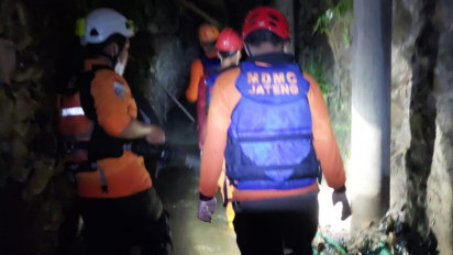 Pencarian Bocah Hilang di Gorong-Gorong Saat Hujan Deras Dilanjutkan Selasa Pagi