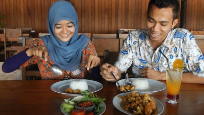 Empuknya Kepiting Lemburi yang Bisa Disantap Sekalian Cangkang-cangkangnya