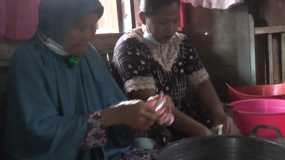 Hidup Sebatang Kara Nenek Perajin dari Bahan Bekas Perlu Perhatian Pemerintah