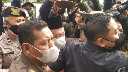 Sidang Vonis Kasus Pemerkosa 13 Santriwati Hadiri Terdakwa Herry Wirawan