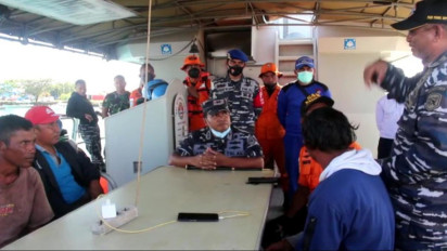 TNI AL dan Basarnas Temukan Dua Nelayan yang Hilang di Perairan Kepulauan Morotai Maluku Utara