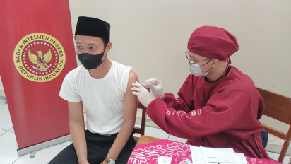 Cegah Klaster Omicron, BIN DIY Vaksinasi Booster di Pondok Pesantren