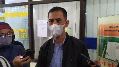 Herry Wirawan Divonis Penjara Seumur Hidup. Kuasa Hukum: Keluarga Korban Marah-marah