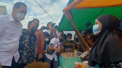 Mendag Sebut Minyak Goreng Curah Tersedia di Pasar